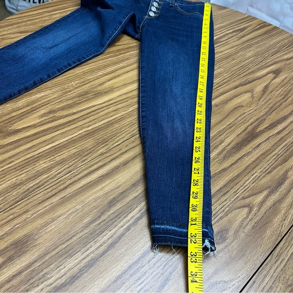 Veronica Beard Debbie 10” Skinny Jeans in Bright Blue - Picture 11 of 12